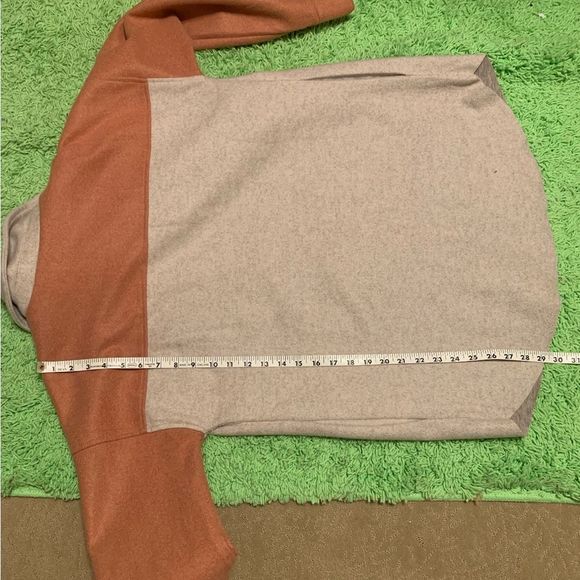 VICI Colorblock Oversized Button Up Shacket. Size S - Picture 12 of 12